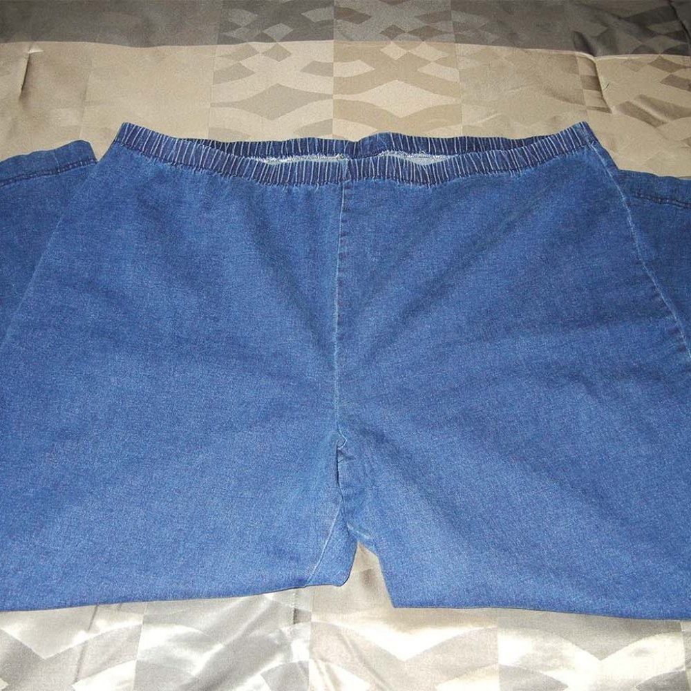 30/32 Essentials by Maggie Barnes Women's Plus Stretch Pull-On Jeggings *EUC*